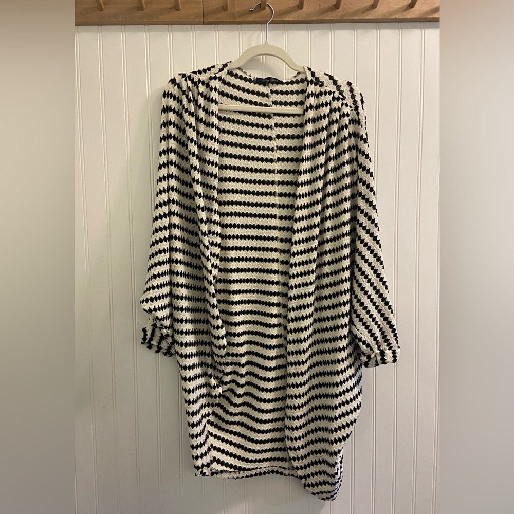 Honey Punch Graphic Geometric Striped Dots Textured Open Front Cardigan Shrug OS